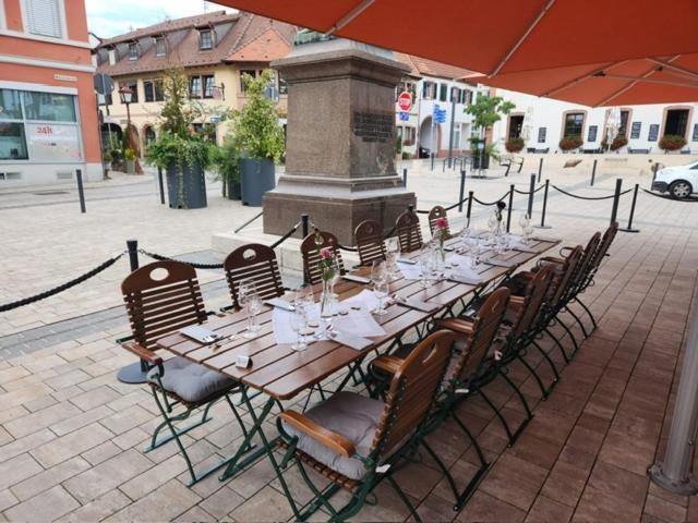 Hotel Zum Goldenen Ochsen Maikammer Kültér fotó