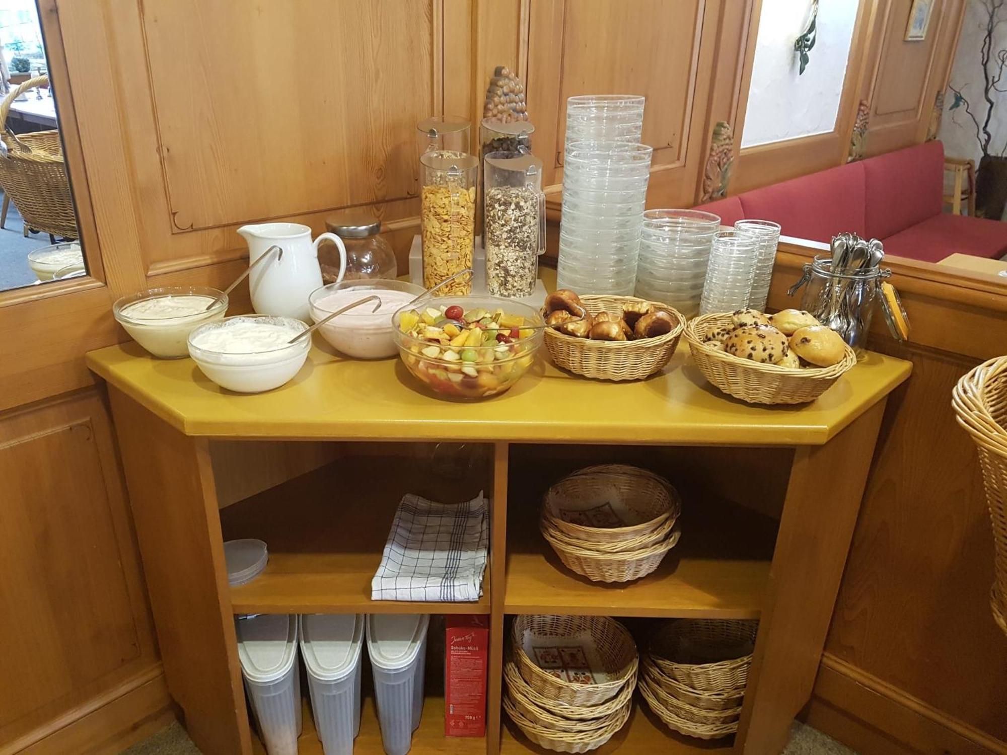 Hotel Zum Goldenen Ochsen Maikammer Kültér fotó